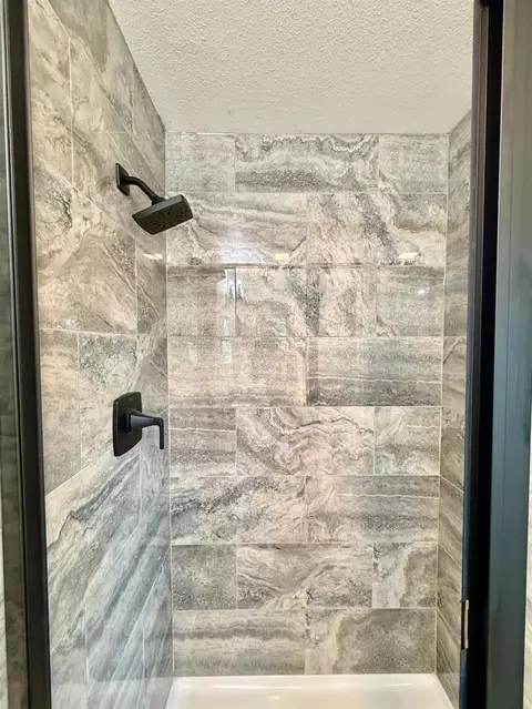 Bath - 1322 N Central Ave, Modesto, CA 95351 photo 3 of 8