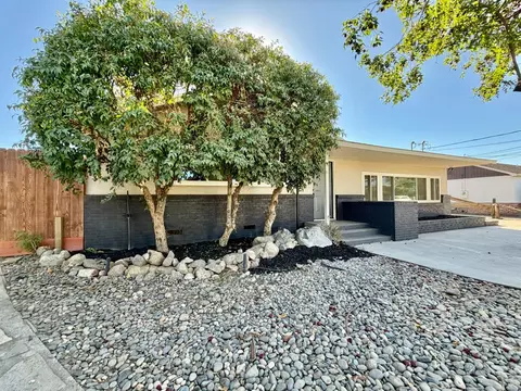Exterior - 1322 N Central Ave, Modesto, CA 95351 photo 2 of 12