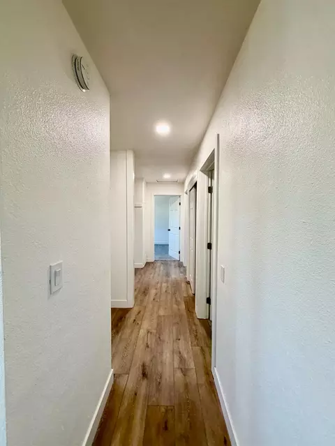 Entry Way - 1322 N Central Ave, Modesto, CA 95351 photo 1 of 1