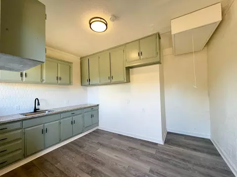 Kitchen - 1322 N Central Ave, Modesto, CA 95351 photo 1 of 5