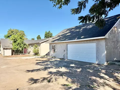 Exterior - 1322 N Central Ave, Modesto, CA 95351 photo 5 of 12