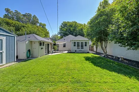 2732 14th St, Sacramento, CA 95818