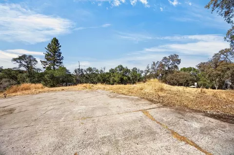 Exterior - 6161 Gallagher Rd, Pilot Hill, CA 95664 photo 9 of 16