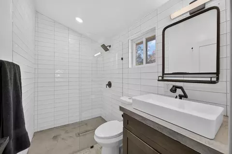 Bath - 6161 Gallagher Rd, Pilot Hill, CA 95664 photo 4 of 4