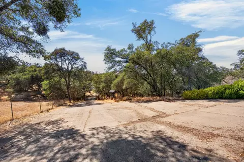 Exterior - 6161 Gallagher Rd, Pilot Hill, CA 95664 photo 10 of 16