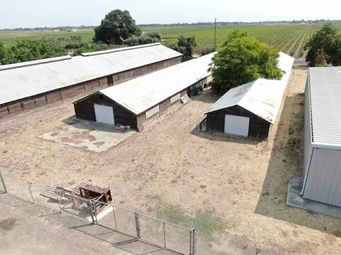 21797 N Devries Rd, Lodi, CA 95242 photo 8