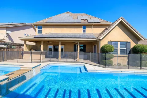 Exterior - 2505 Nathaniel Ct, Escalon, CA 95320 photo 8 of 9