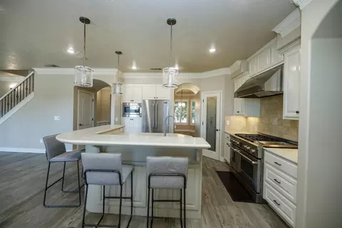 Kitchen - 2505 Nathaniel Ct, Escalon, CA 95320 photo 2 of 4
