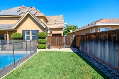 Exterior - 2505 Nathaniel Ct, Escalon, CA 95320 photo 9 of 9