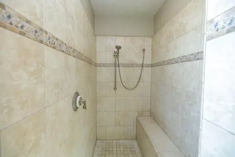 Bath - 2505 Nathaniel Ct, Escalon, CA 95320 photo 3 of 5