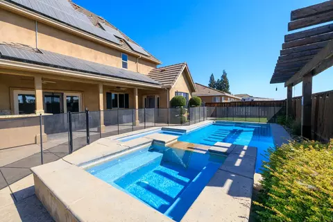 Exterior - 2505 Nathaniel Ct, Escalon, CA 95320 photo 5 of 9