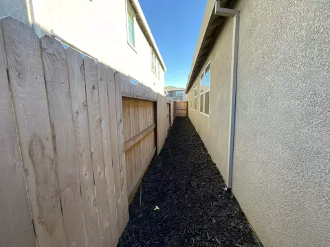 Exterior - 85 Pomace, Lodi, CA 95240 photo 3 of 5