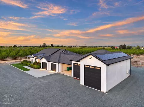 Exterior - 16464 Fox Rd, Lodi, CA 95240 photo 5 of 18