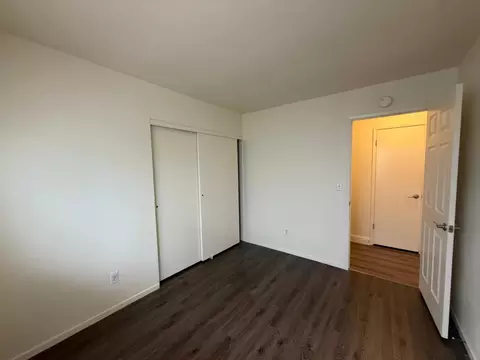 Bedroom - 523 Chesterfield Dr, Patterson, CA 95363 photo 4 of 6