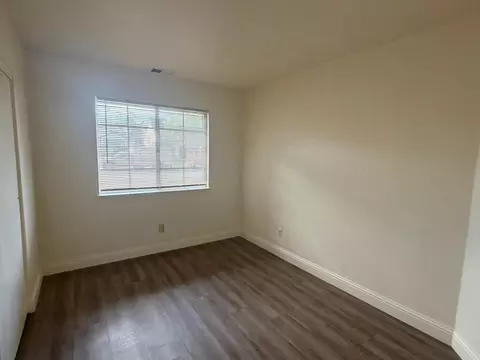 Bedroom - 523 Chesterfield Dr, Patterson, CA 95363 photo 1 of 6
