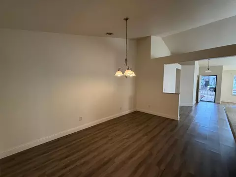 Living - 523 Chesterfield Dr, Patterson, CA 95363 photo 3 of 6