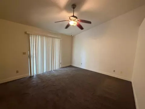 Living - 523 Chesterfield Dr, Patterson, CA 95363 photo 6 of 6