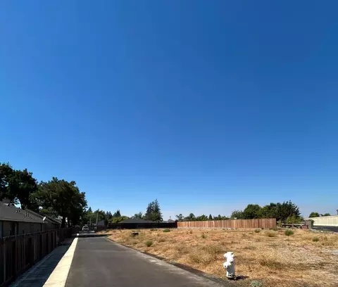 7460 La Mancha Way, Sacramento, CA 95823