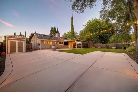 Exterior - 5506 Brooks Ave, Loomis, CA 95650 photo 3 of 11