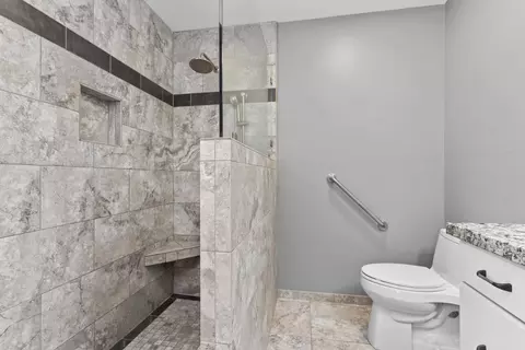 Bath - 13284 Thistle Loop, Penn Valley, CA 95946 photo 2 of 5