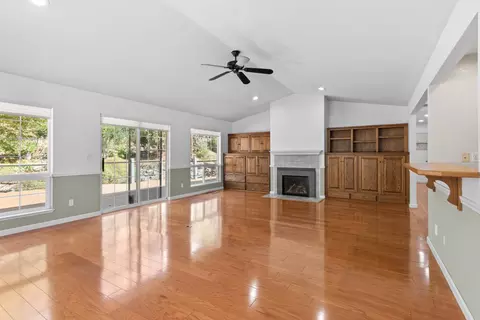 Living - 13284 Thistle Loop, Penn Valley, CA 95946 photo 2 of 5
