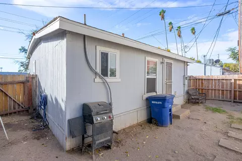Exterior - 415 K St, Modesto, CA 95351 photo 7 of 7