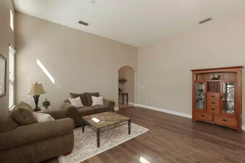 Living - 3108 Collingham Dr, Modesto, CA 95355 photo 1 of 5