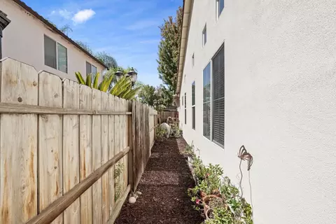 Exterior - 3108 Collingham Dr, Modesto, CA 95355 photo 10 of 13