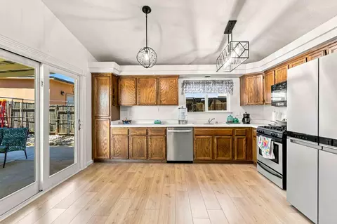 Kitchen - 4072 Donald Dr, Olivehurst, CA 95961 photo 2 of 4