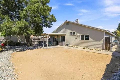 Exterior - 4072 Donald Dr, Olivehurst, CA 95961 photo 5 of 6
