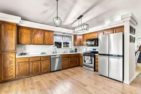 Kitchen - 4072 Donald Dr, Olivehurst, CA 95961 photo 1 of 4