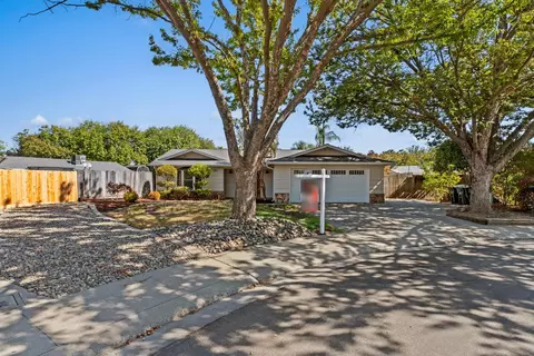 Exterior - 3708 Cicada Ct, Modesto, CA 95356 photo 2 of 9