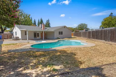 Exterior - 3708 Cicada Ct, Modesto, CA 95356 photo 6 of 9