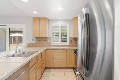 Kitchen - 3708 Cicada Ct, Modesto, CA 95356 photo 2 of 2