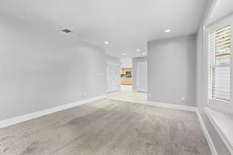 Living - 3708 Cicada Ct, Modesto, CA 95356 photo 2 of 5