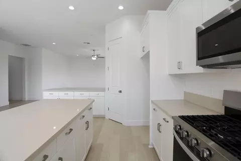 Entry Way - 2298 Dilip Dr, Manteca, CA 95337 photo 1 of 3