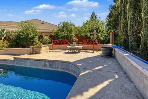 Exterior - 236 Preakness Cir, Manteca, CA 95337 photo 11 of 19