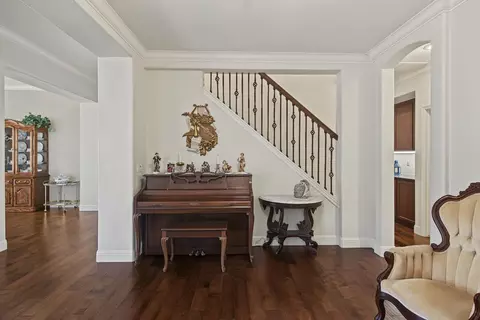 Entry Way - 236 Preakness Cir, Manteca, CA 95337 photo 3 of 7