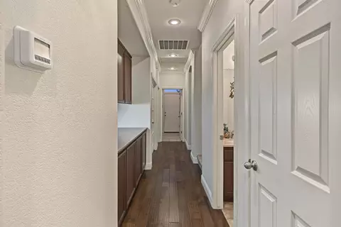 Entry Way - 236 Preakness Cir, Manteca, CA 95337 photo 7 of 7