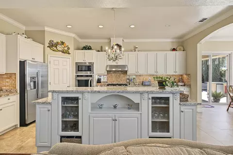 Kitchen - 236 Preakness Cir, Manteca, CA 95337 photo 3 of 7