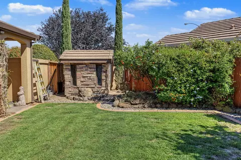 Exterior - 236 Preakness Cir, Manteca, CA 95337 photo 8 of 19