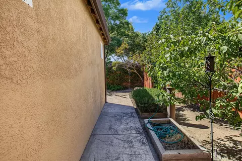 Exterior - 236 Preakness Cir, Manteca, CA 95337 photo 18 of 19