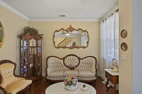 Living - 236 Preakness Cir, Manteca, CA 95337 photo 2 of 3