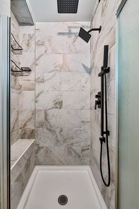 Bath - 8274 Central Ave, Orangevale, CA 95662 photo 1 of 5
