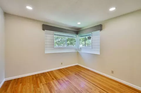 Bedroom - 8274 Central Ave, Orangevale, CA 95662 photo 4 of 7