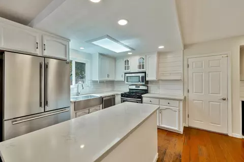 Kitchen - 8274 Central Ave, Orangevale, CA 95662 photo 1 of 11
