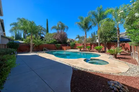Exterior - 4241 Glenhaven Dr, Tracy, CA 95377 photo 7 of 13