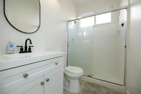 Bath - 4241 Glenhaven Dr, Tracy, CA 95377 photo 1 of 6