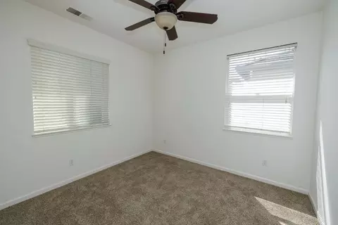 Bedroom - 4241 Glenhaven Dr, Tracy, CA 95377 photo 10 of 12