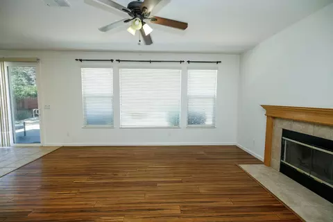 Living - 4241 Glenhaven Dr, Tracy, CA 95377 photo 10 of 15